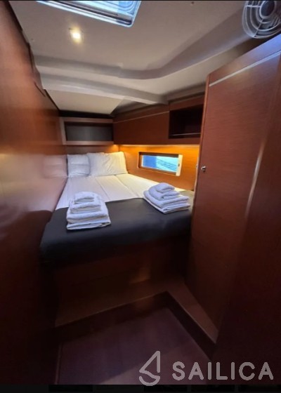 Oceanis 46.1 - Yacht Charter Sailica