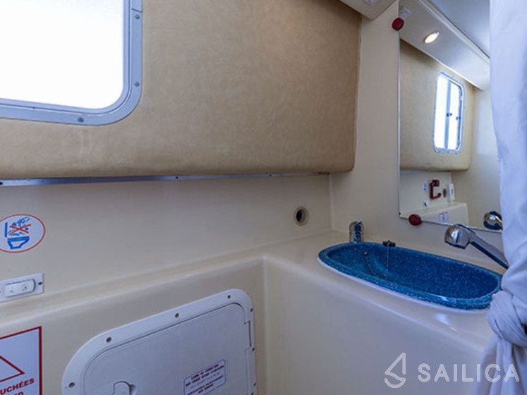 Pénichette 1260 - Yacht Charter Sailica