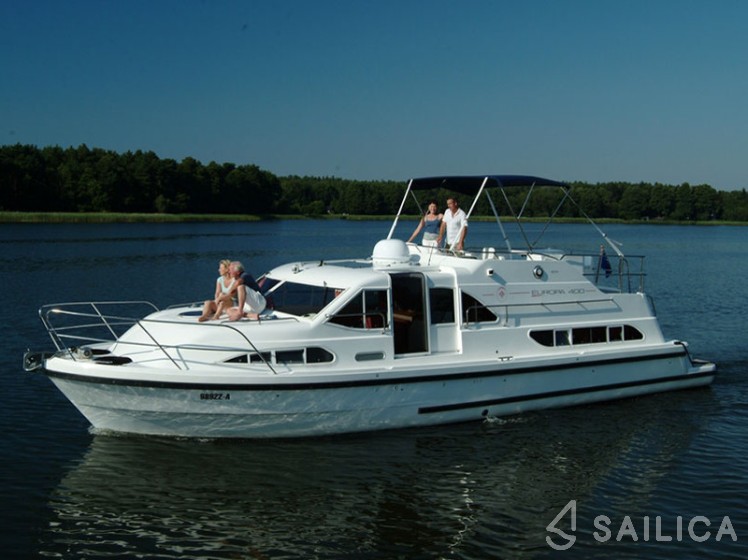 Europa 400 - Yacht Charter Sailica