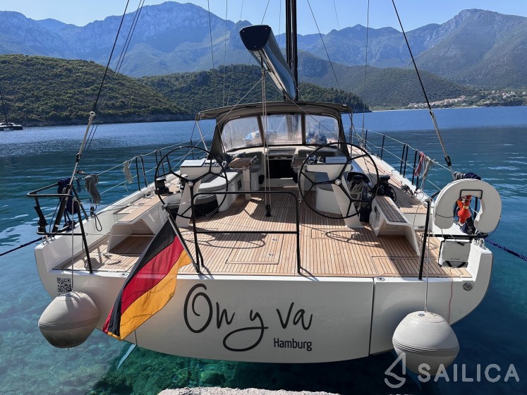 First 53 - Yacht Charter Sailica