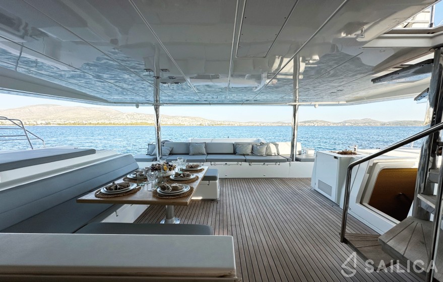 Lagoon 560 - Yacht Charter Sailica
