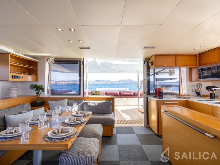 Lagoon 560 - Yacht Charter Sailica