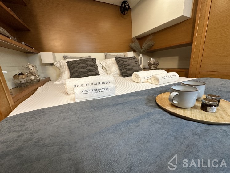 Lagoon 560 - Yacht Charter Sailica