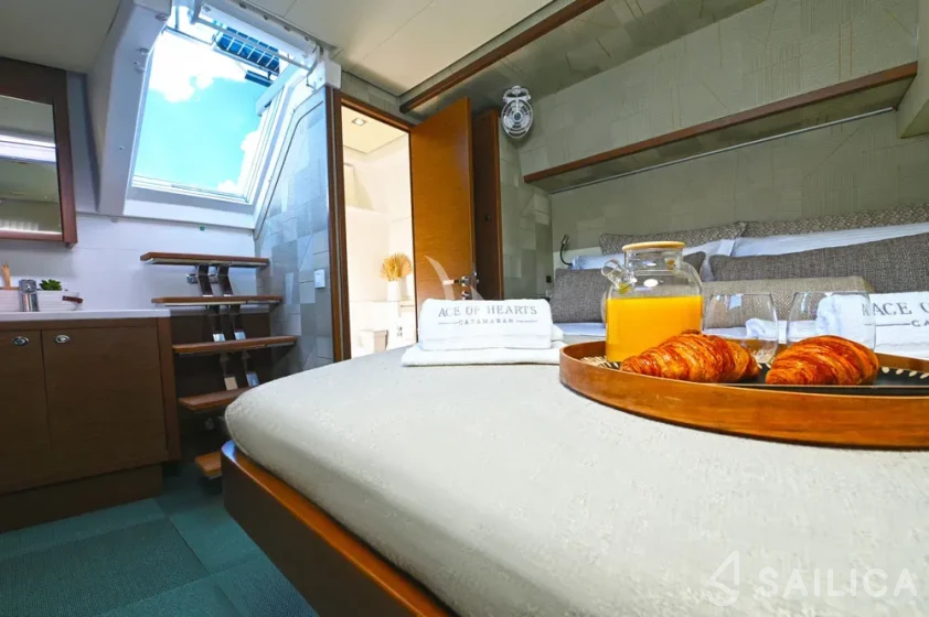 Lagoon 52 - Yacht Charter Sailica