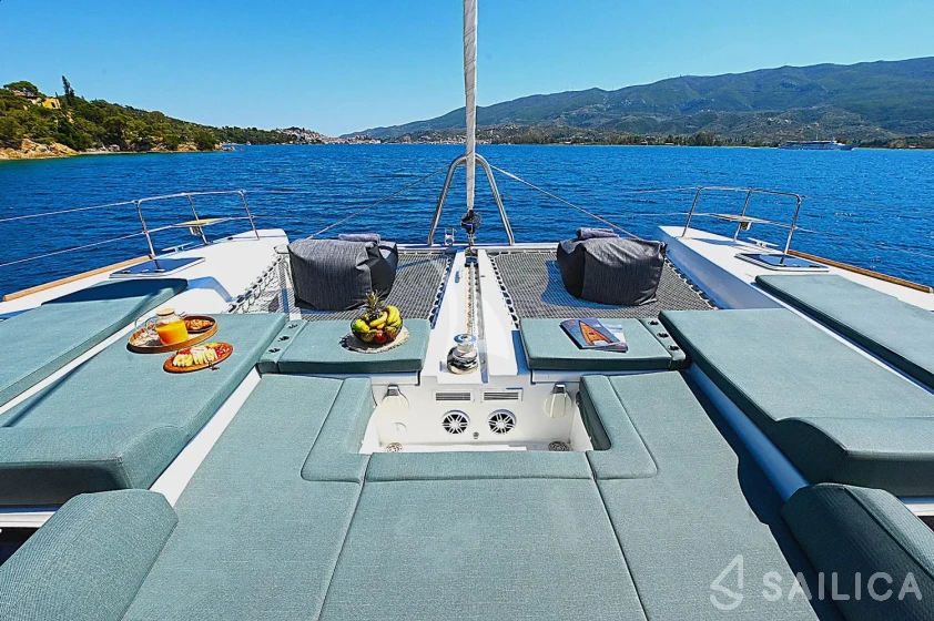 Lagoon 52 - Yacht Charter Sailica