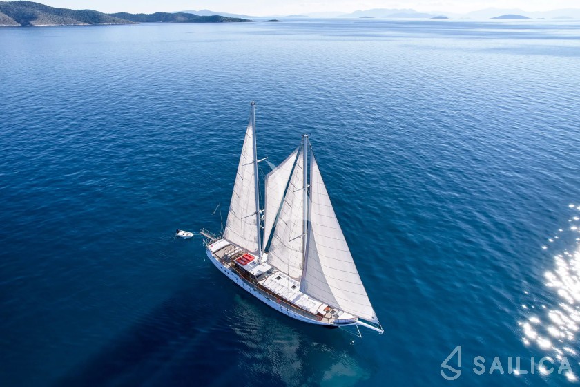 Gulet - Yacht Charter Sailica
