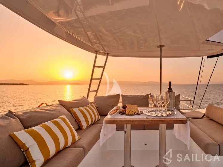 Lagoon 51 - Yacht Charter Sailica