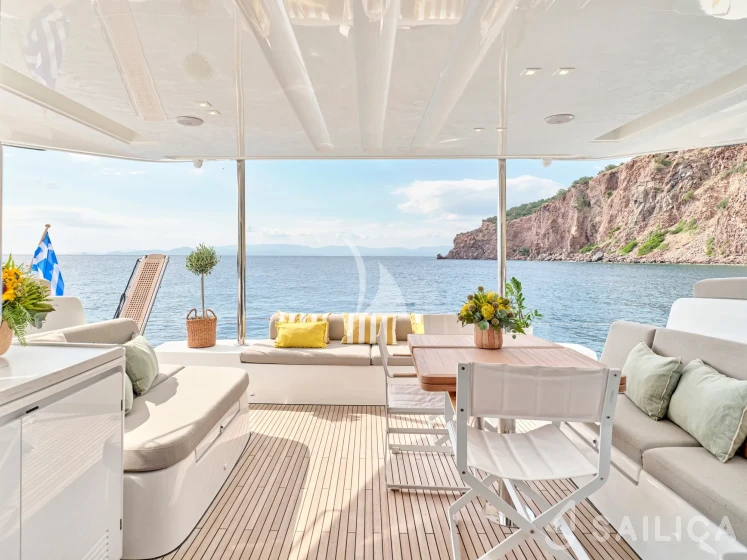 Lagoon 51 - Yacht Charter Sailica