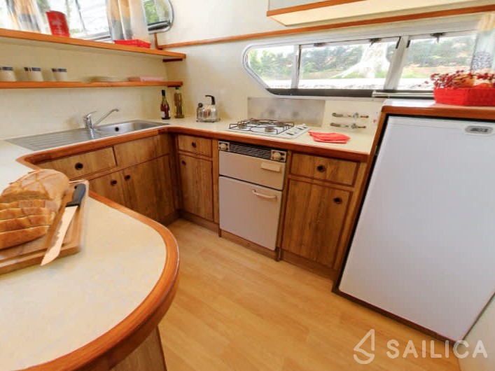 Le Boat Classique - Yacht Charter Sailica