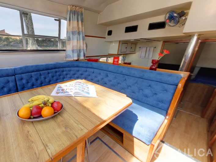 Le Boat Classique - Yacht Charter Sailica