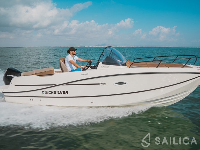 Quicksilver Activ 755 Sundeck - Yacht Charter Sailica