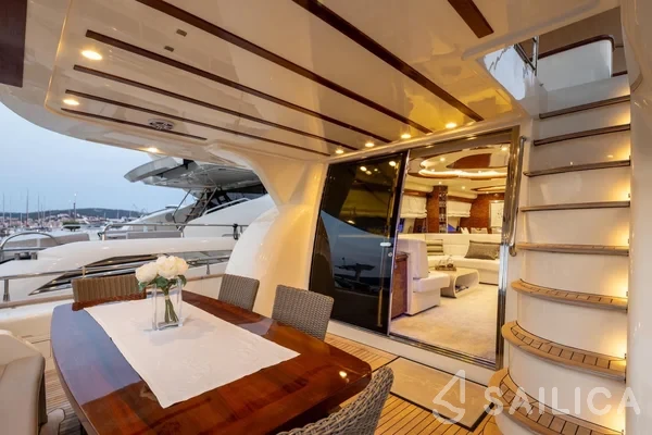 Amer 86 - Yacht Charter Sailica