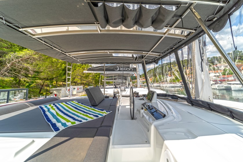 Lagoon 46  - Yacht Charter Sailica