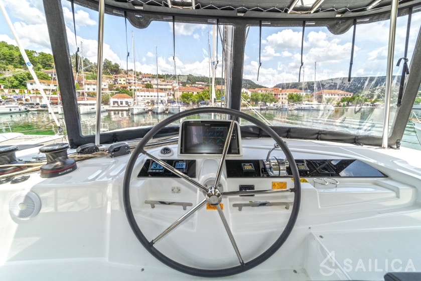 Lagoon 46  - Yacht Charter Sailica
