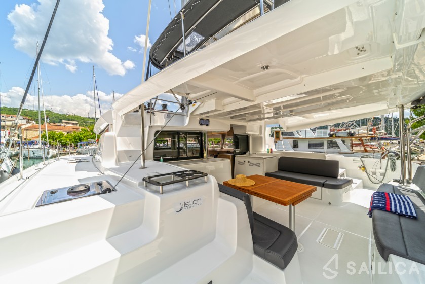 Lagoon 46  - Yacht Charter Sailica