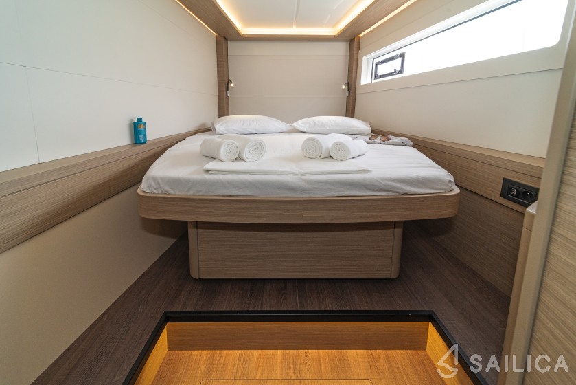 Lagoon 46  - Yacht Charter Sailica
