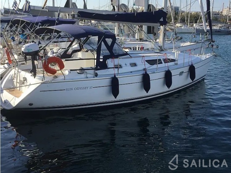 Sun Odyssey 37 - Yacht Charter Sailica