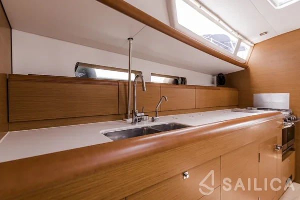 Sun Odyssey 479 - Yacht Charter Sailica