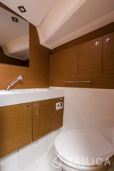 Sun Odyssey 479 - Yacht Charter Sailica