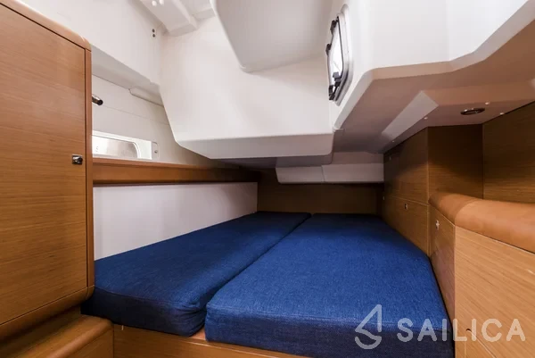 Sun Odyssey 479 - Yacht Charter Sailica
