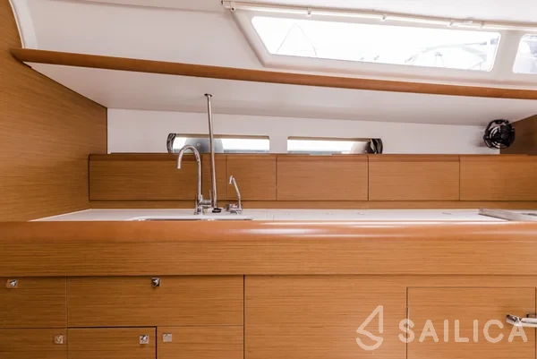 Sun Odyssey 479 - Yacht Charter Sailica