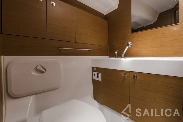 Sun Odyssey 479 - Yacht Charter Sailica