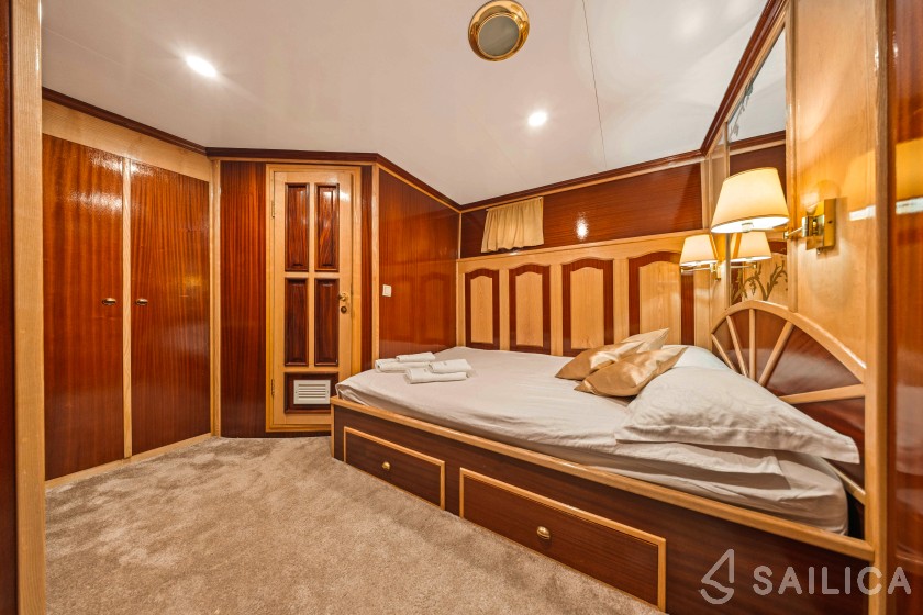 Motoryacht - Yacht Charter Sailica