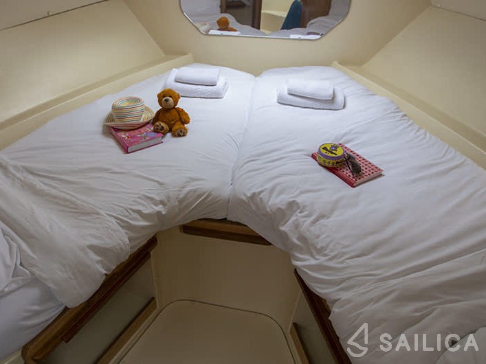 Le Boat Consul - Yacht Charter Sailica