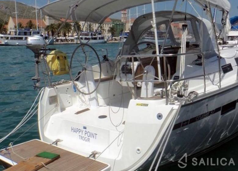Bavaria Cruiser 37 - Yacht Charter Sailica