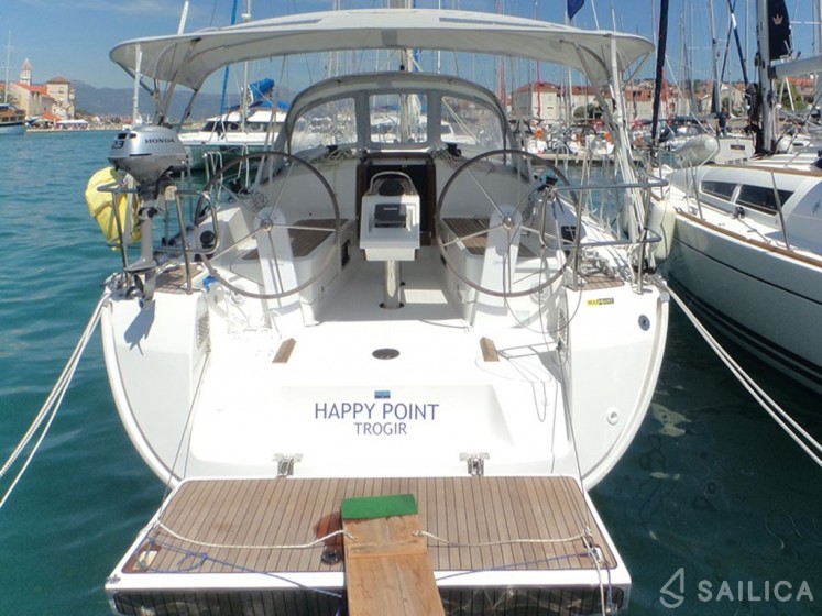 Bavaria Cruiser 37 - Yacht Charter Sailica