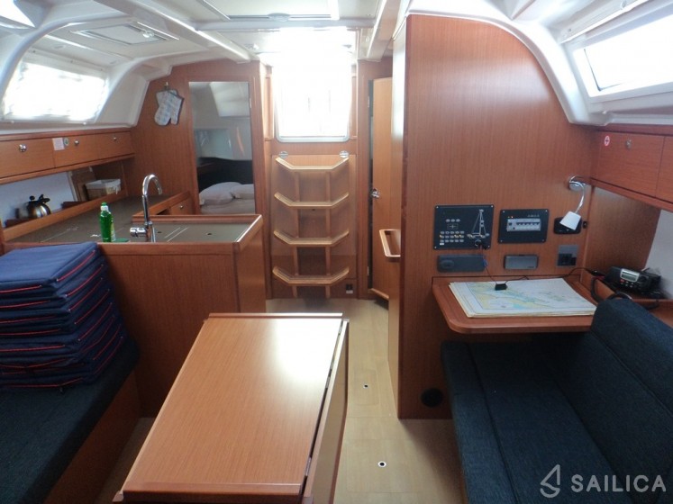 Bavaria Cruiser 37 - Yacht Charter Sailica