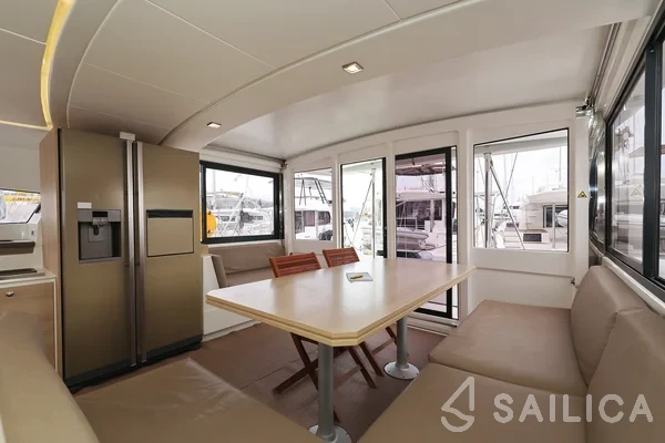 Bali 4.3 - Yacht Charter Sailica
