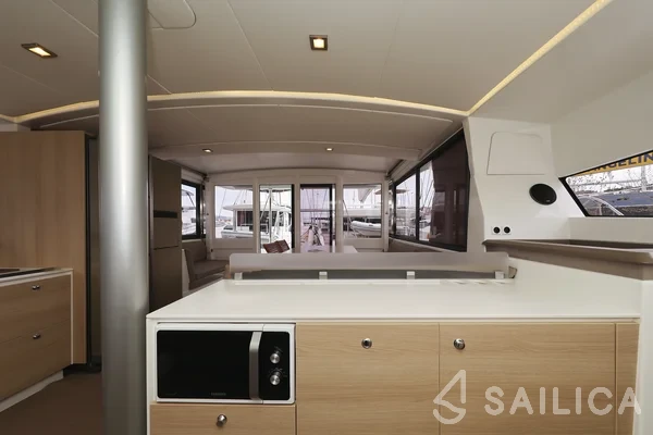 Bali 4.3 - Yacht Charter Sailica