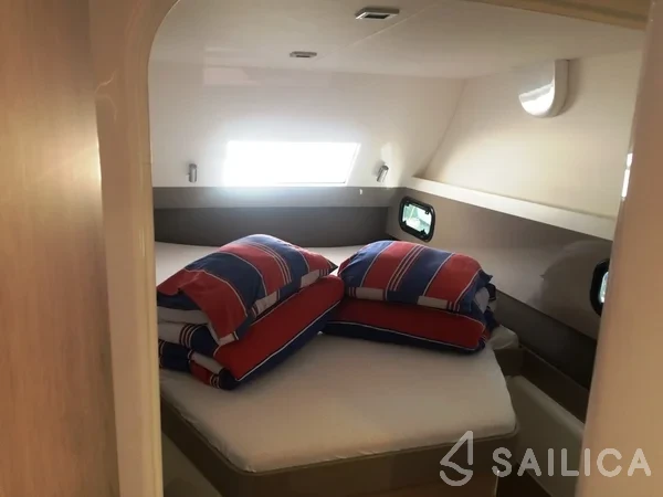 Bali 4.3 - Yacht Charter Sailica