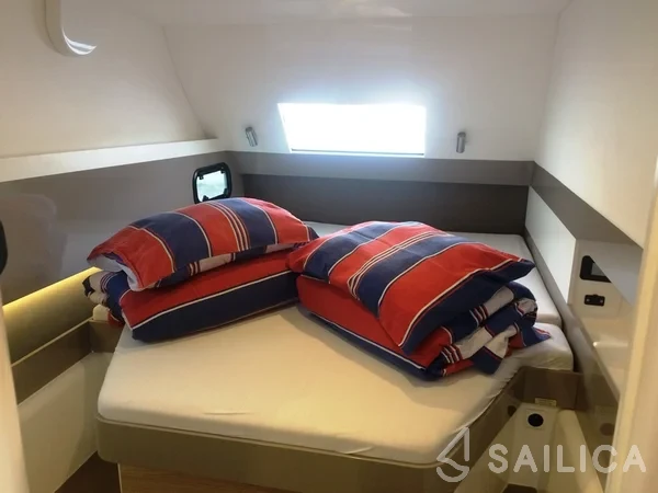 Bali 4.3 - Yacht Charter Sailica