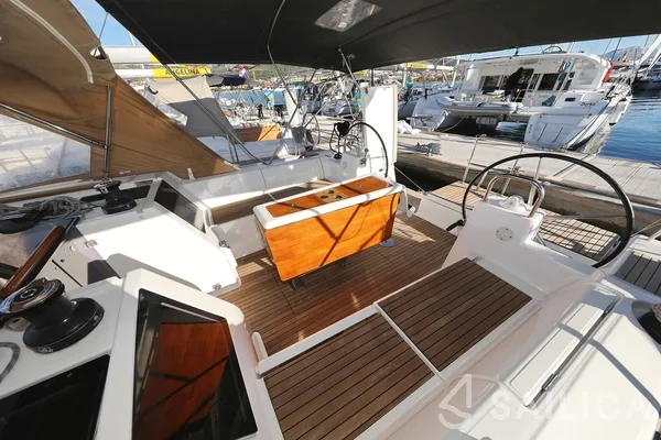 Dufour 460 GL - Yacht Charter Sailica