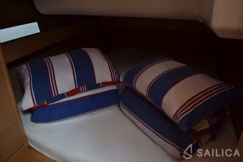 Dufour 460 GL - Yacht Charter Sailica