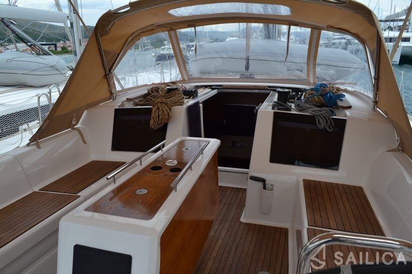 Dufour 460 GL - Yacht Charter Sailica