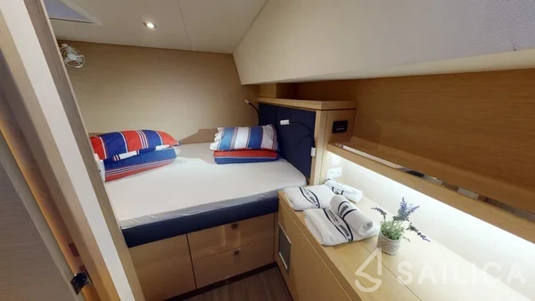 Saona 47 - Yacht Charter Sailica