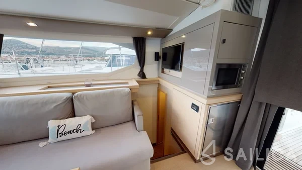 Saona 47 - Yacht Charter Sailica