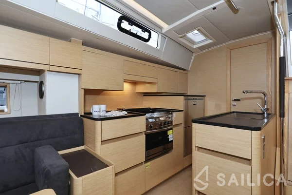 Hanse 548 - Yacht Charter Sailica