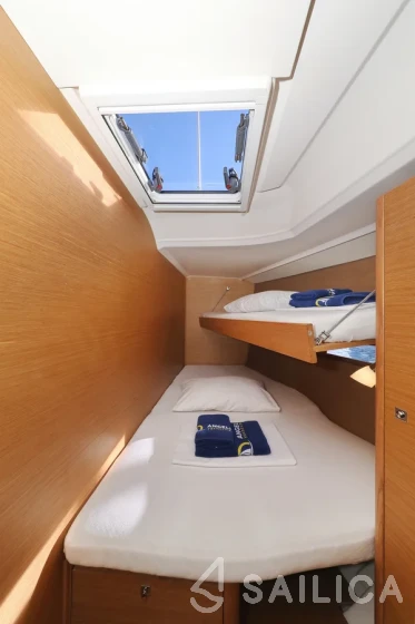 Dufour 460 GL - Yacht Charter Sailica