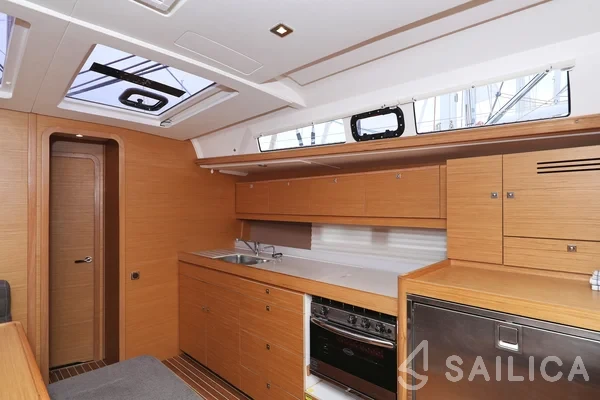 Dufour 460 GL - Yacht Charter Sailica