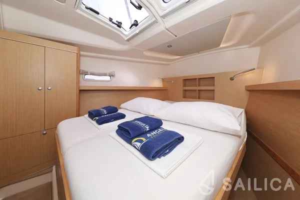Hanse 455 - Yacht Charter Sailica