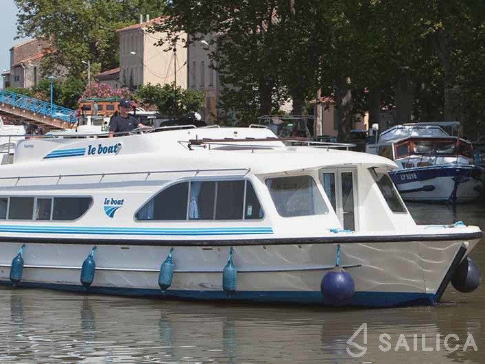 Le Boat Calypso - Yacht Charter Sailica