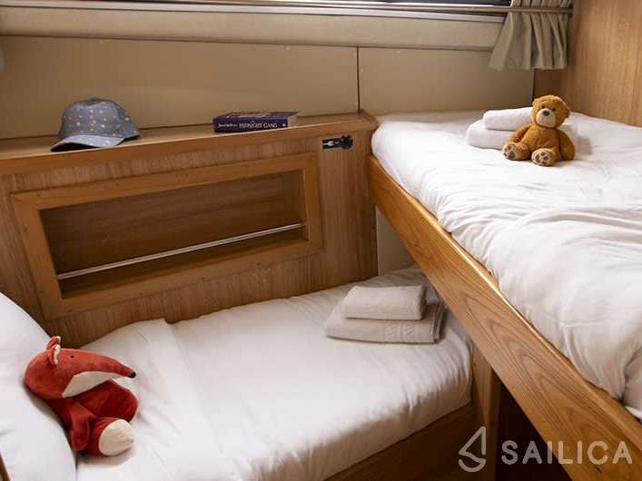 Le Boat Classique Star - Yacht Charter Sailica