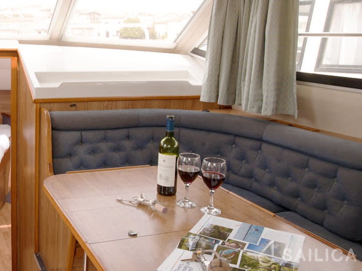 Le Boat Clipper - Yacht Charter Sailica