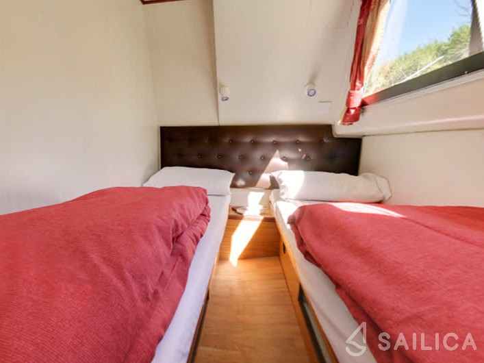 Le Boat Continentale - Yacht Charter Sailica