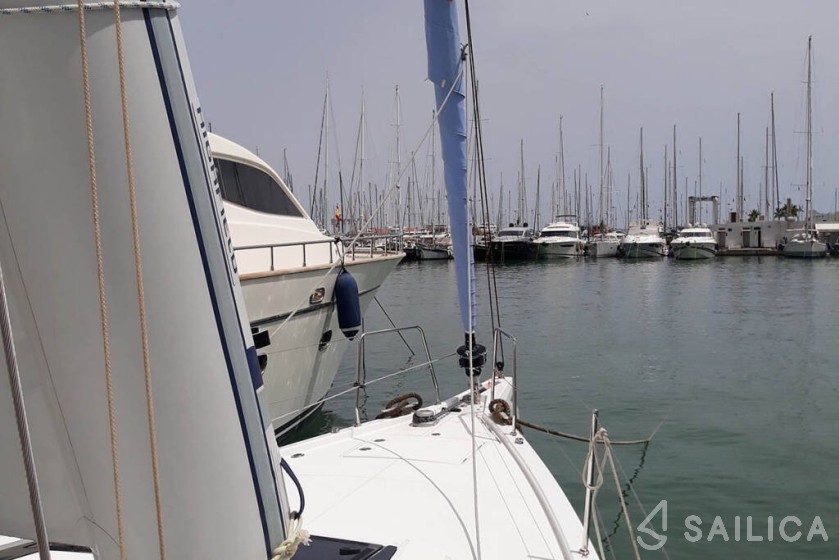 Oceanis 46.1 - Yacht Charter Sailica