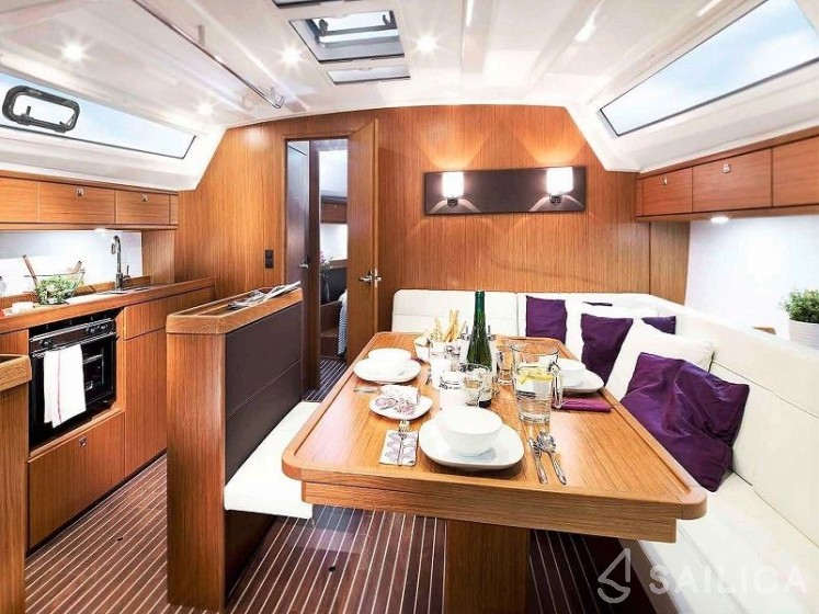 Bavaria 46 Cruiser - Yacht Charter Sailica